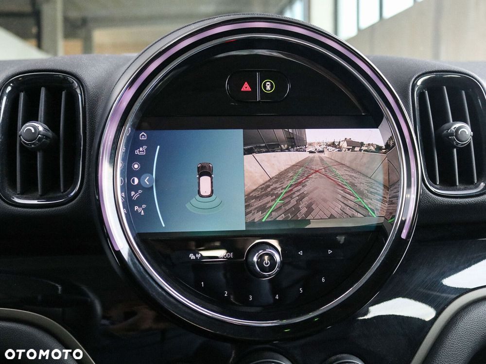 MINI Countryman Cooper Classic Trim - 12