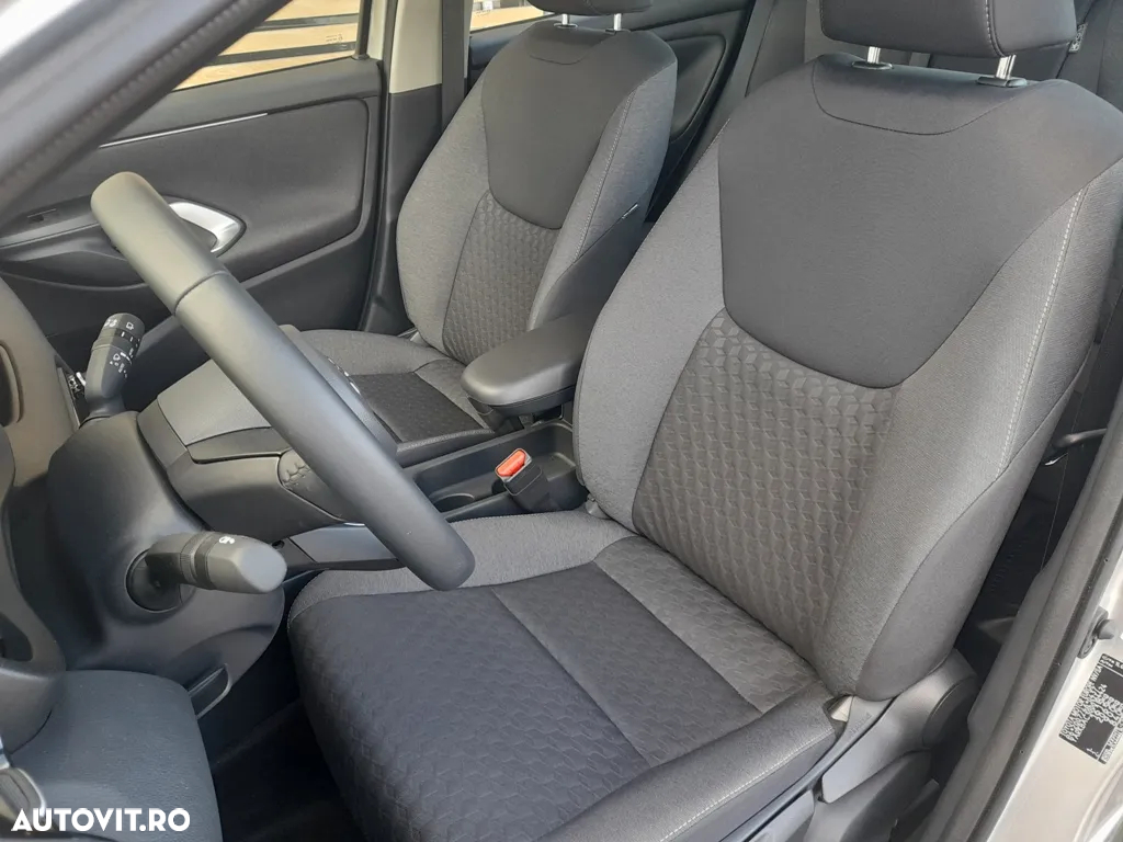 Toyota Yaris 1.5 HEV 116 CP Dynamic - 14