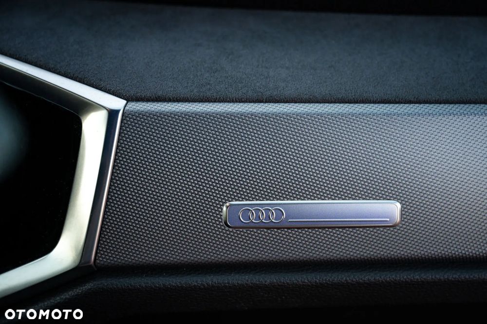 Audi Q3 35 TDI S tronic - 23