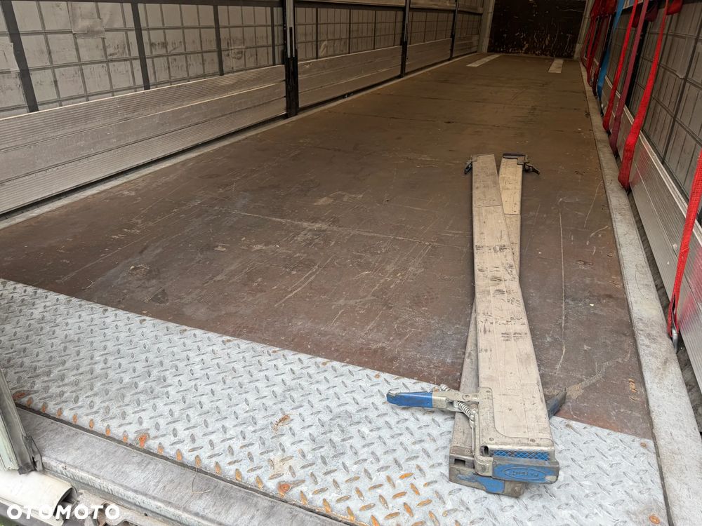 Schmitz Cargobull FIRANKA / 20 SZTUK DO WYBORU / BARDZO ŁADNE OPONY / Z PEŁNYM WYPOSAŻENIEM DO ZAŁADUNKU / 2 KOŁA ZAPASOWE / DOSTĘPNE KOLORY SREBRNY - NIEBIESKI - CZERWONY / NIEKTÓRE MAJĄ NOWE PLANDEKI !! - 11