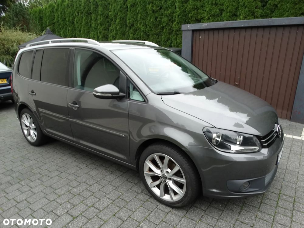Volkswagen Touran - 4