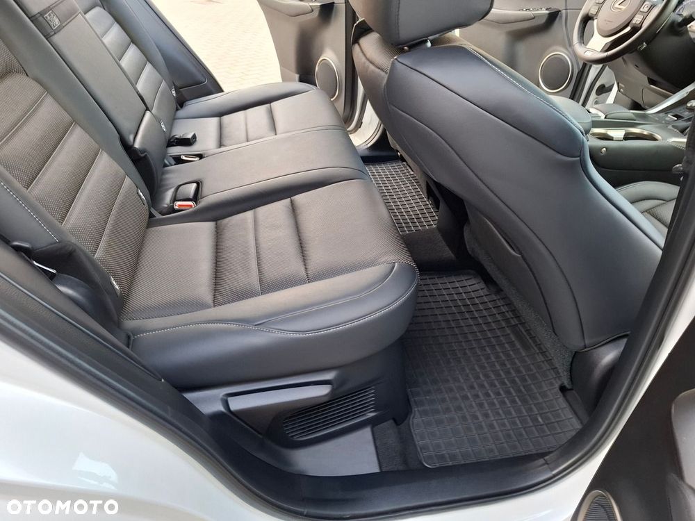 Lexus NX 300 GPF F Sport Edition AWD - 26