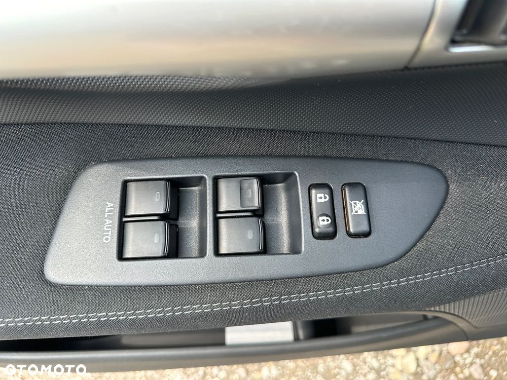 Toyota Auris - 13