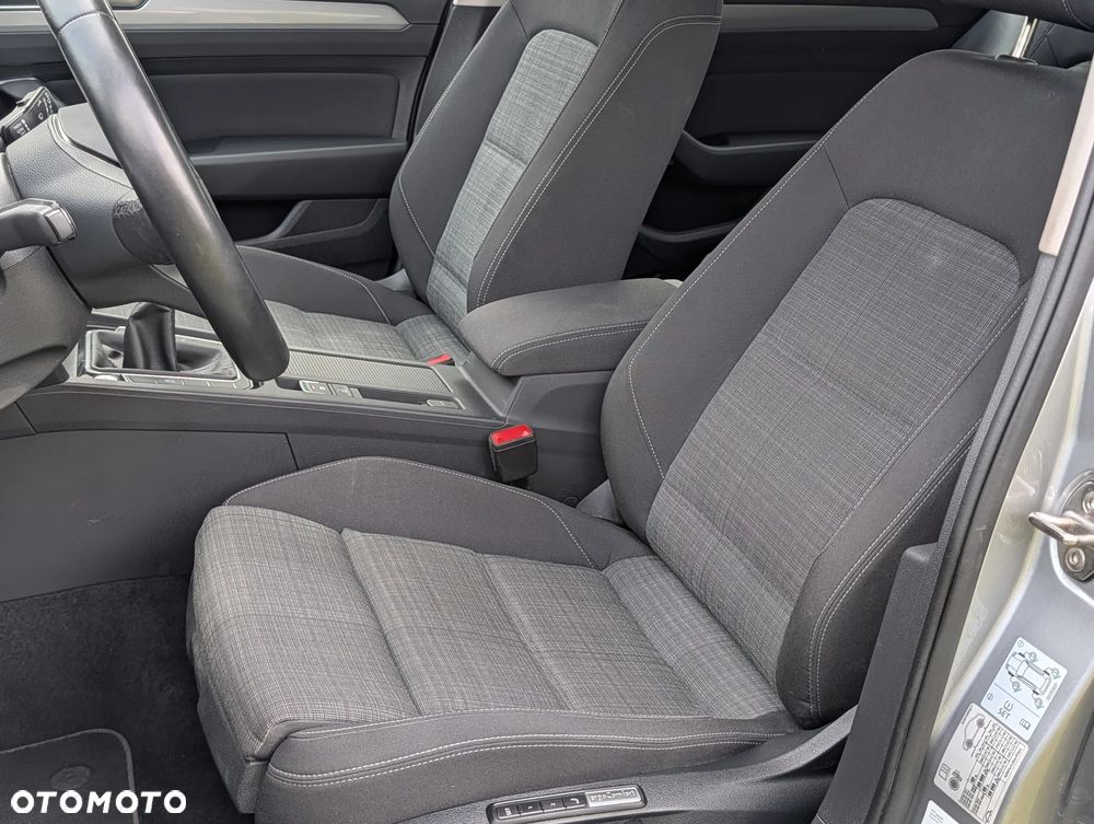 Volkswagen Passat 2.0 TDI BMT Comfortline - 13