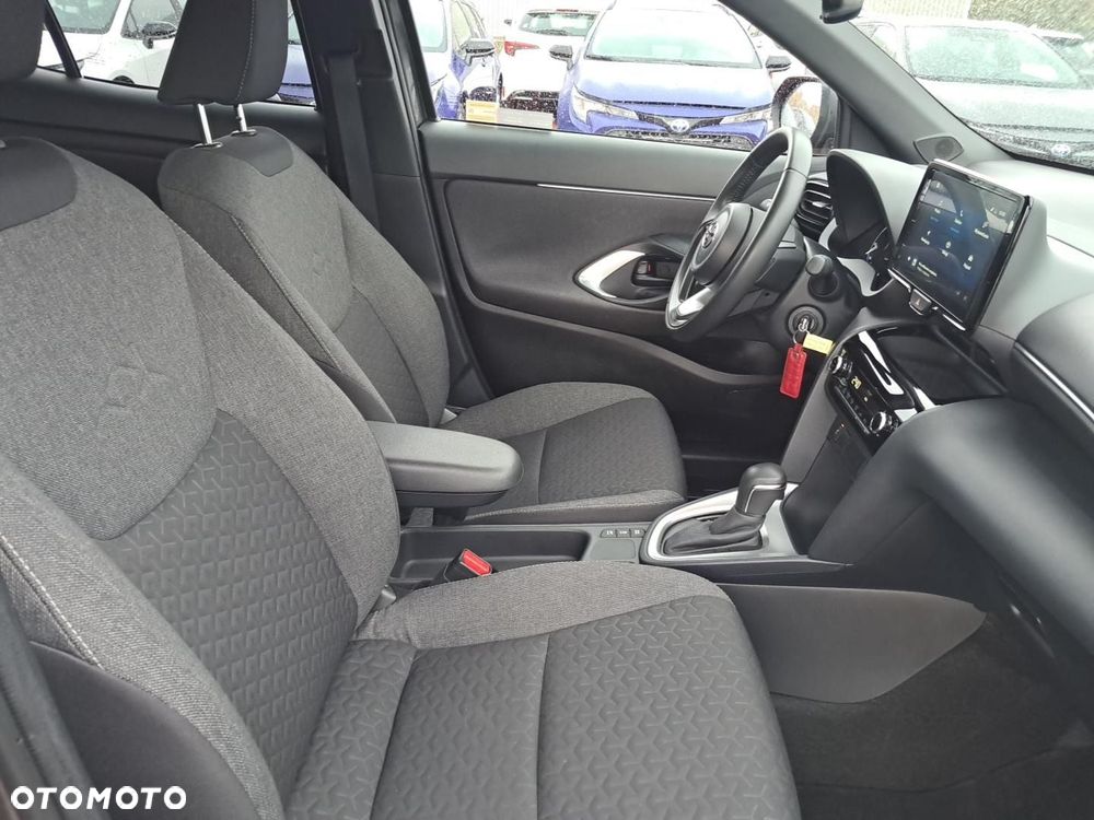 Toyota Yaris Cross - 13