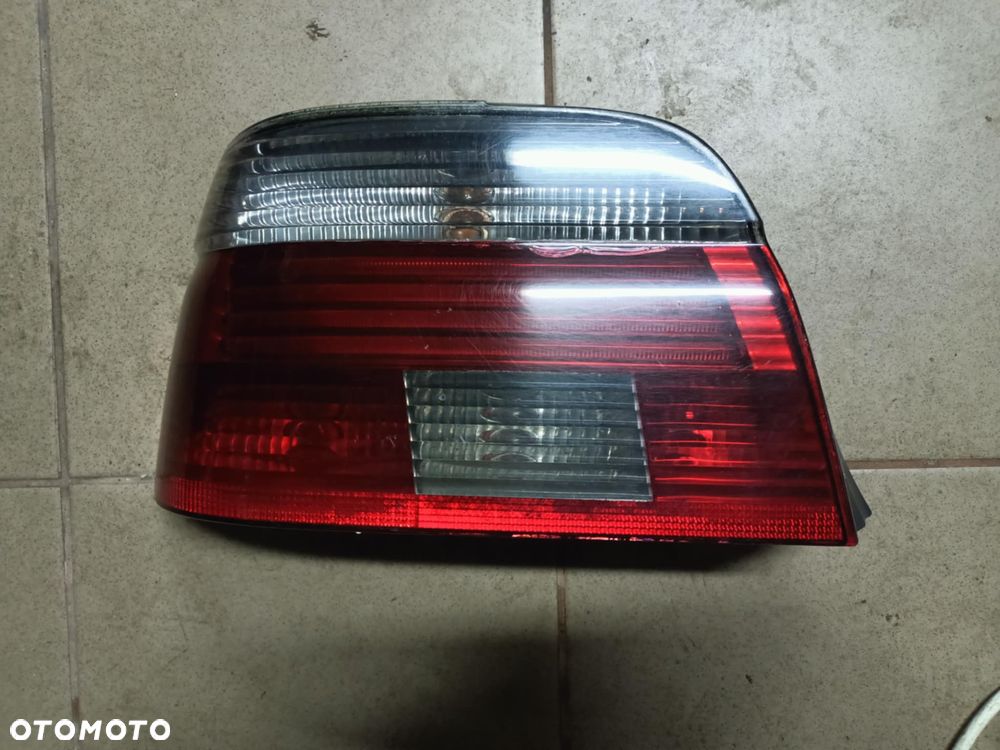 Lampa tył tylna lewa BMW E39 sedan lift Hella