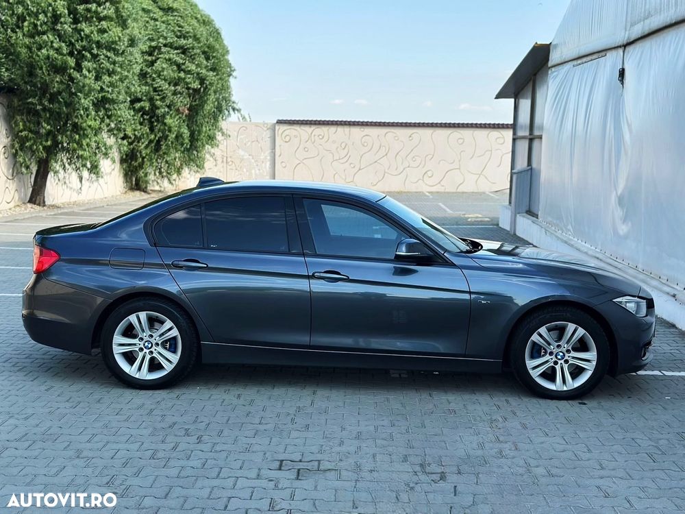 BMW Seria 3 320d Aut. Sport Line - 3
