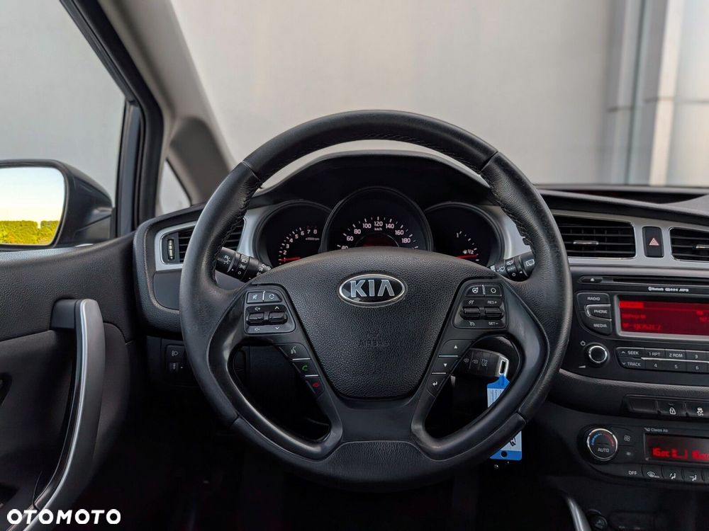 Kia Ceed 1.6 GDI L - 17