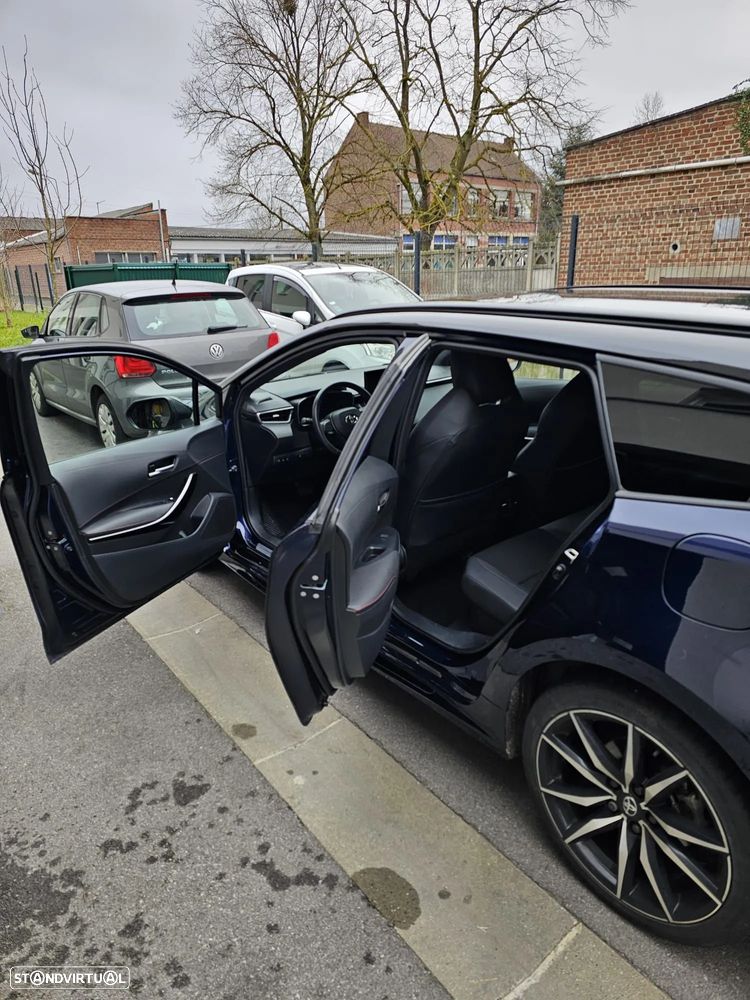 Toyota Corolla 1.8 Hybrid GR-Sport - 8