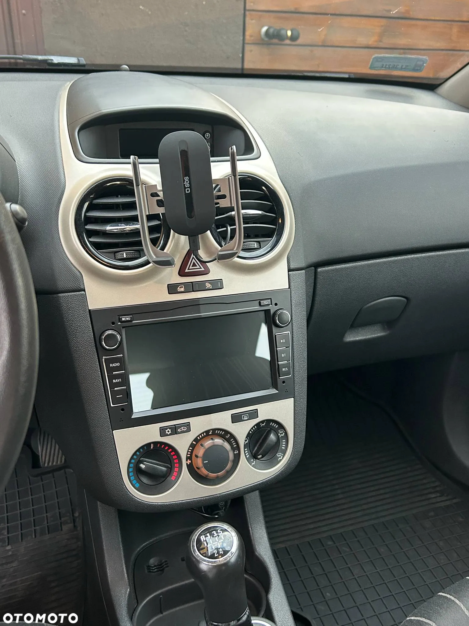 Opel Corsa 1.2 16V Enjoy - 8