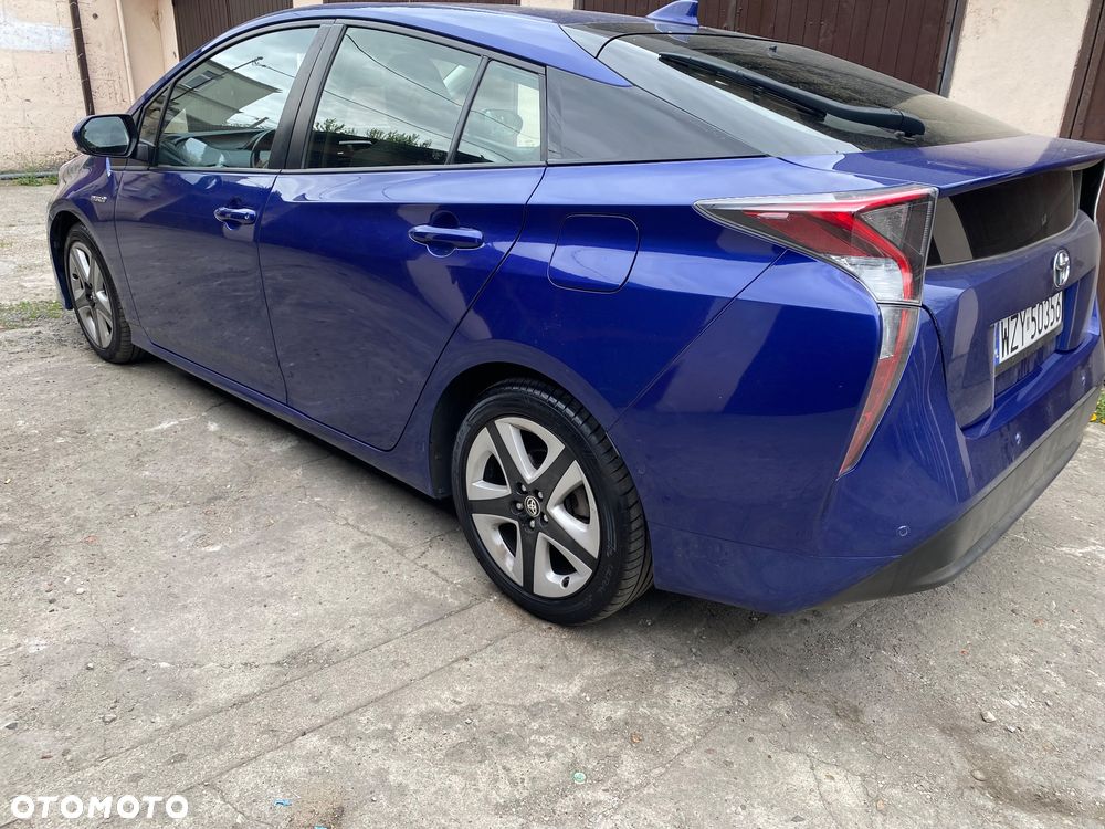 Toyota Prius - 3