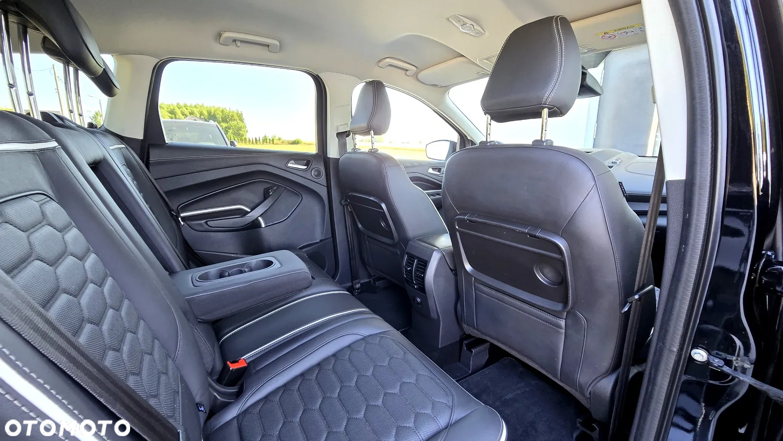 Ford Kuga 2.0 TDCi 4x4 Vignale - 34