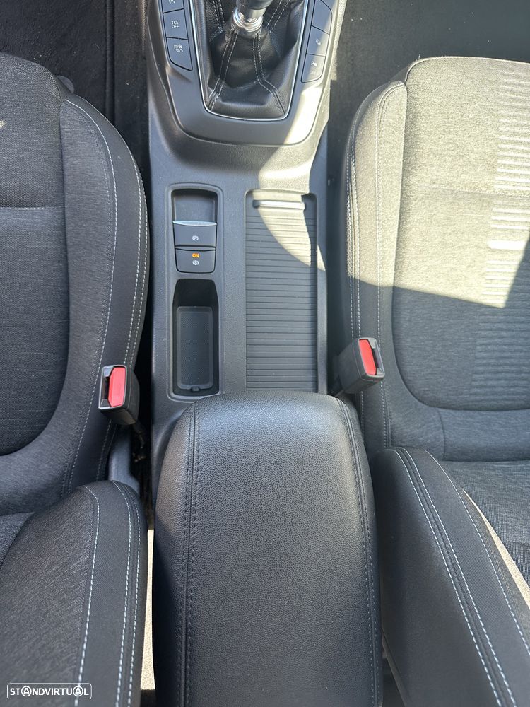 Ford Focus 1.0 EcoBoost Active - 15