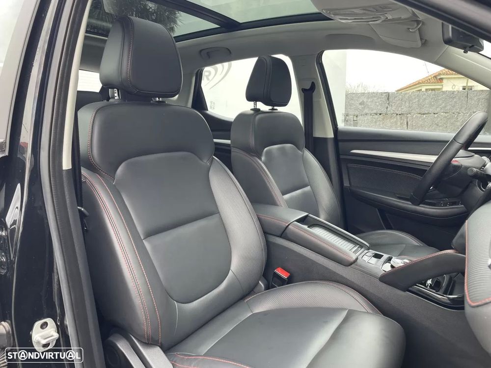 MG ZS Luxury - 16