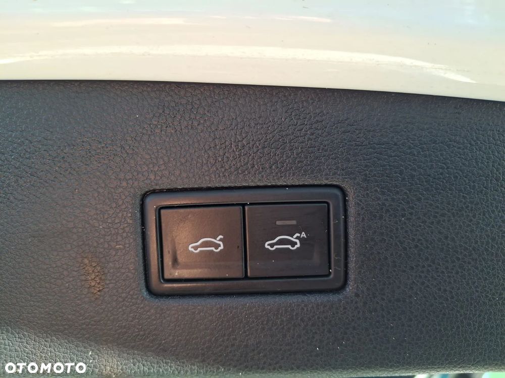 Volkswagen Tiguan - 21