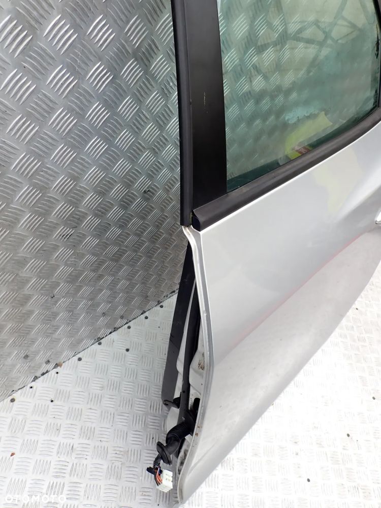 DRZWI PRAWY / LEWY TYŁ  HYUNDAI IX35 KOD LAKIERU 9P GOŁE - 7