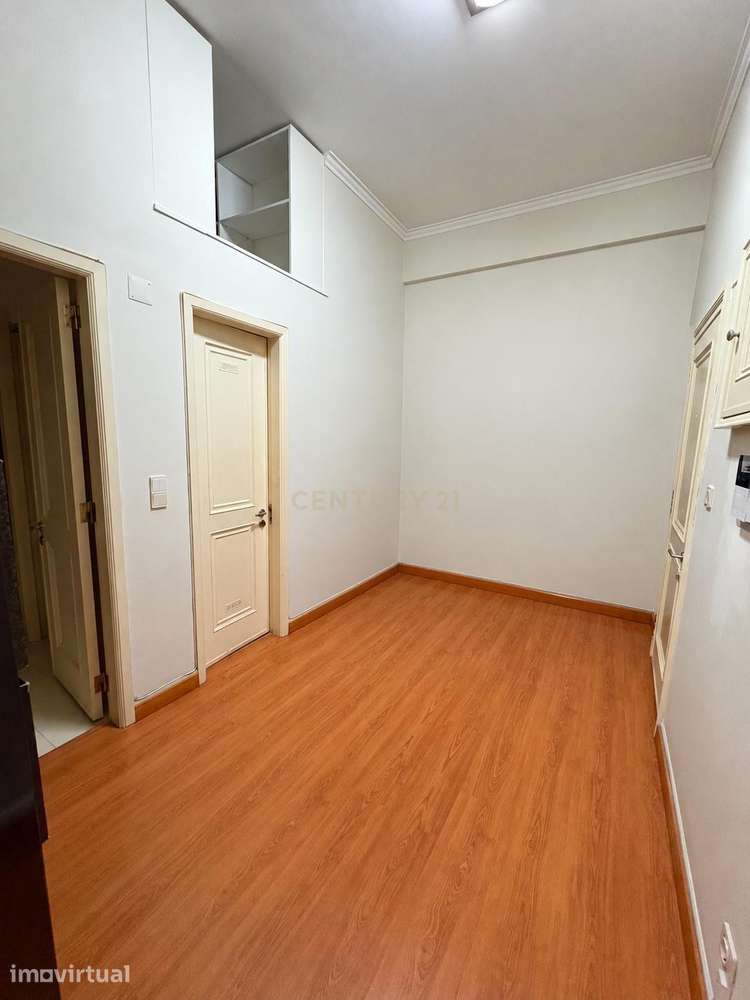 Escritório/Atelier em Venteira, Amadora - Oportunidade Única! - Grande imagem: 3/7