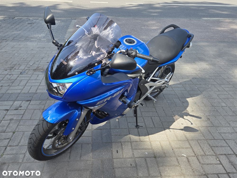 Kawasaki ER - 26