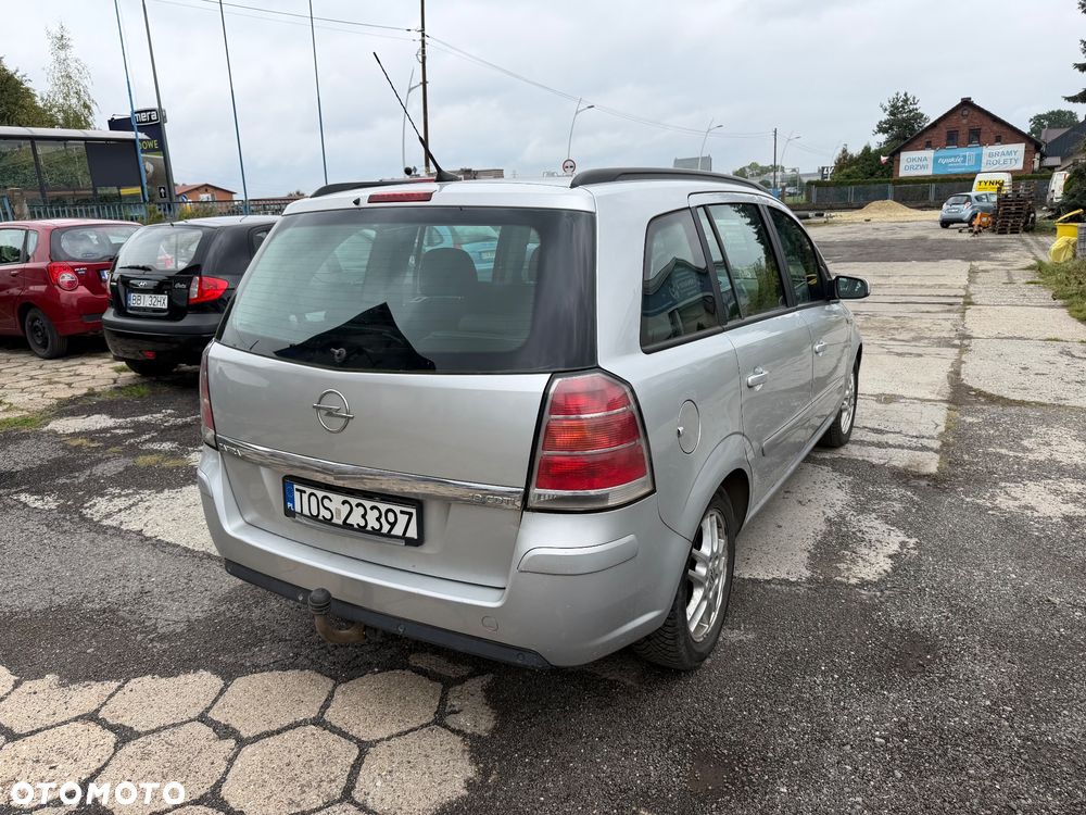 Opel Zafira 1.9 CDTI Essentia - 5