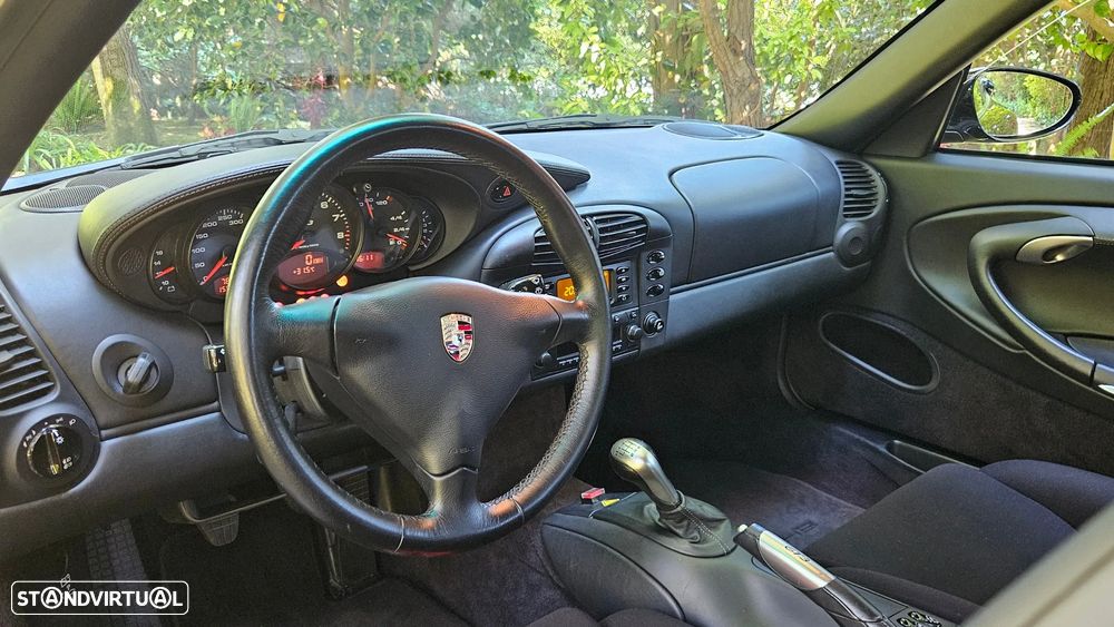 Porsche 911 (996) GT3 - 12