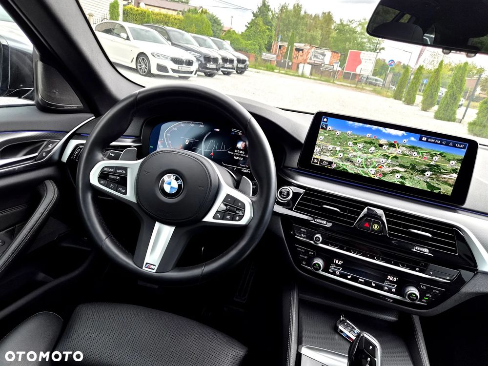 BMW Seria 5 520d xDrive mHEV M Sport Edition - 28