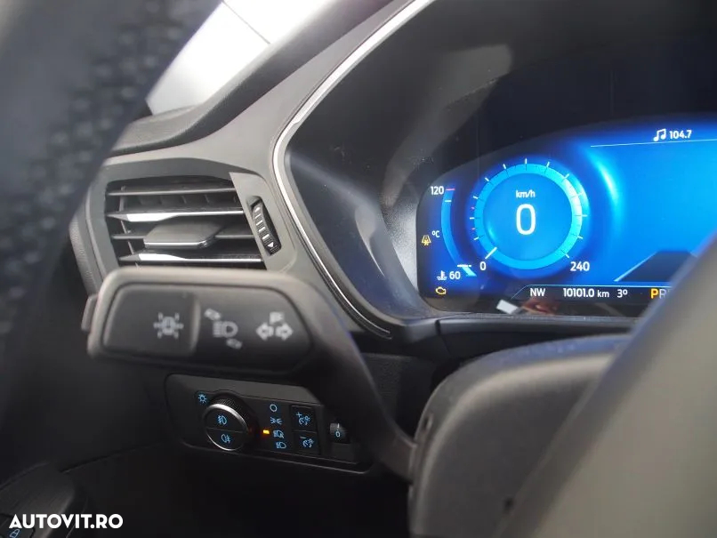 Ford Kuga - 15