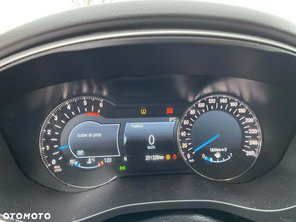 Ford Mondeo - 25