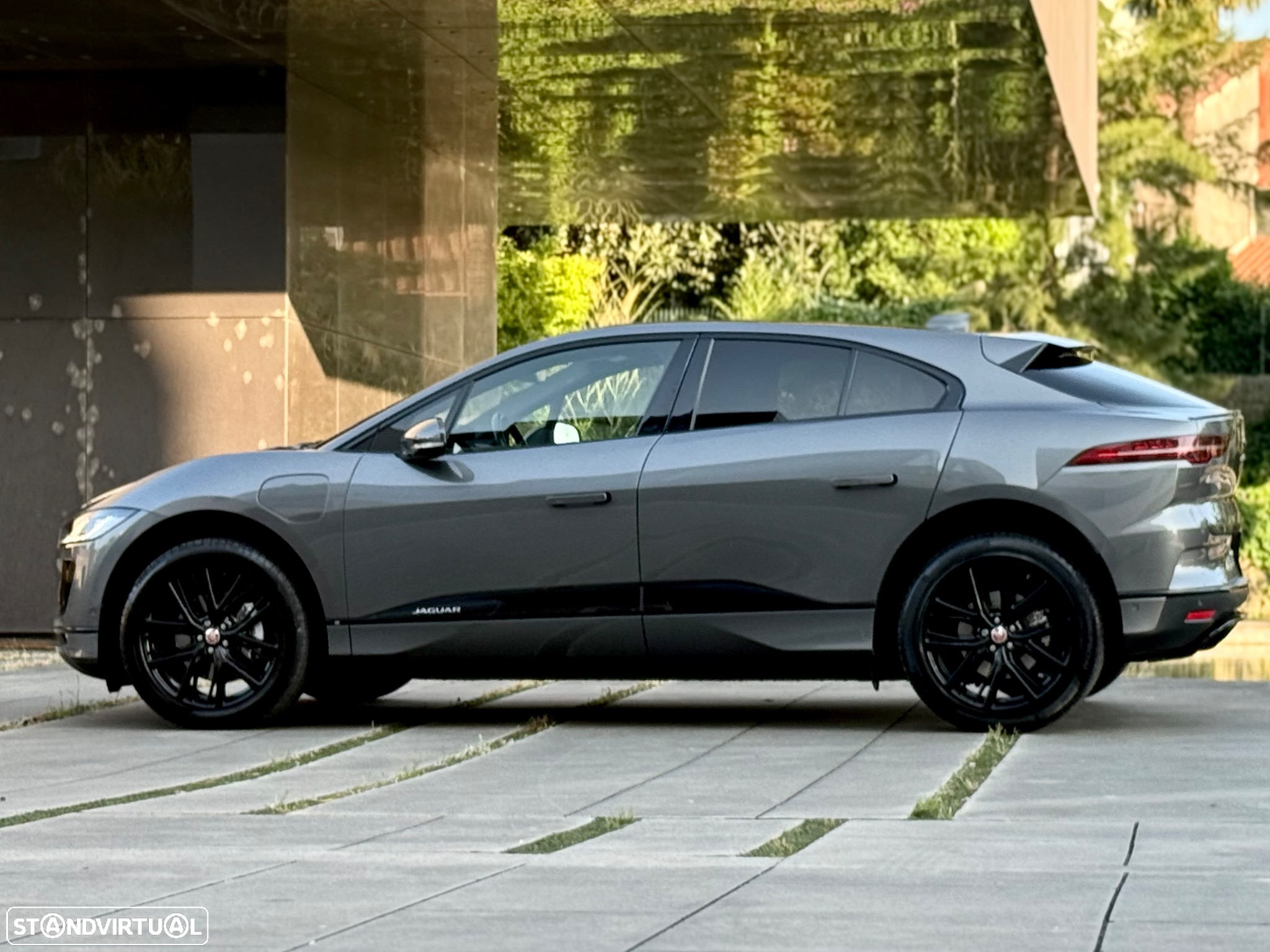 Jaguar I-Pace EV400 AWD S - 29
