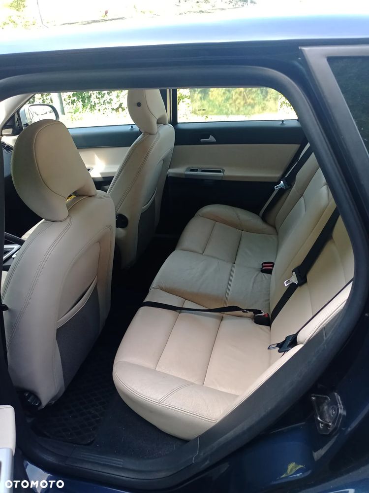 Volvo V50 - 5