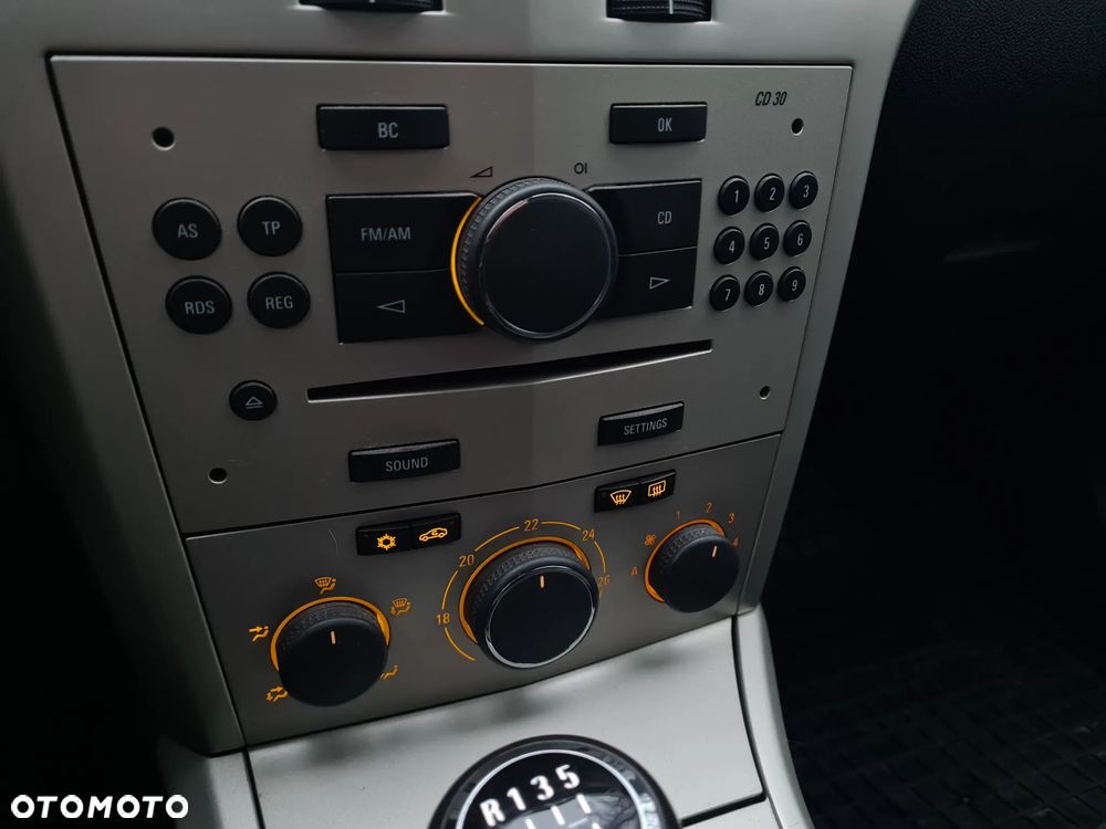 Opel Astra 1.3 CDTI - 8