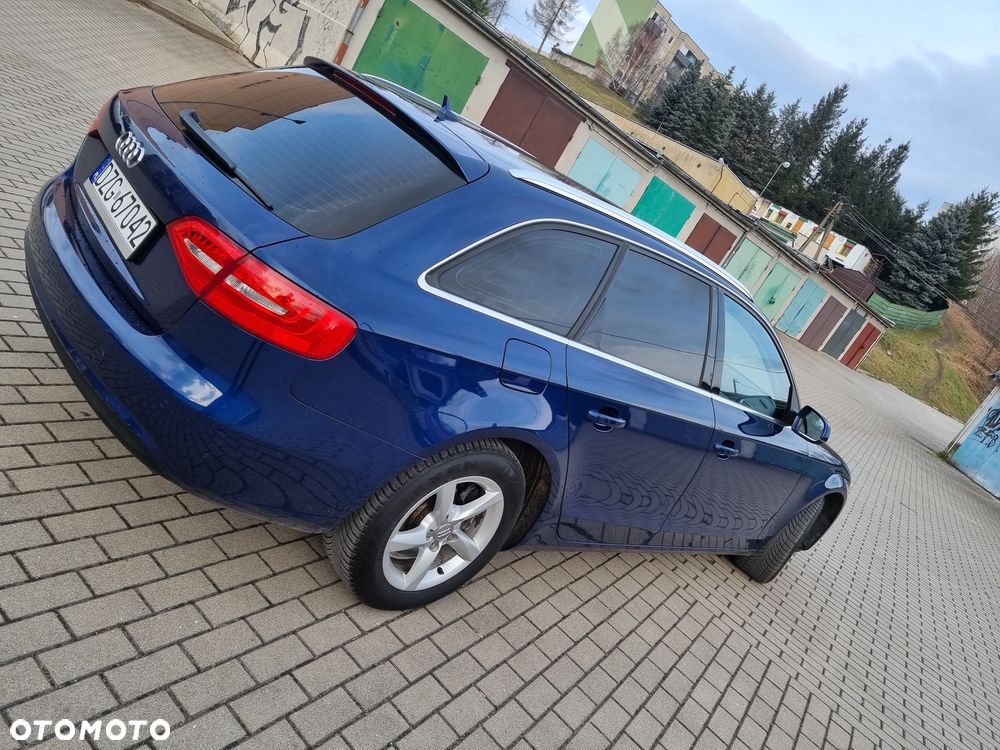 Audi A4 Avant - 4