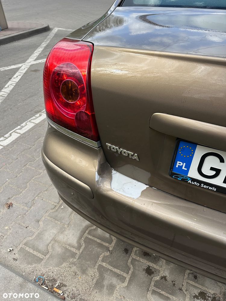 Toyota Avensis 2.0 VVT-i Sol - 16