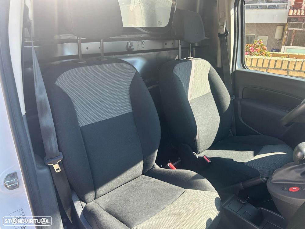 Renault KANGOO 33 KWh NACIONAL IVA DEDUTIVEL SoH de 94,4% 20 MIL KM - 16