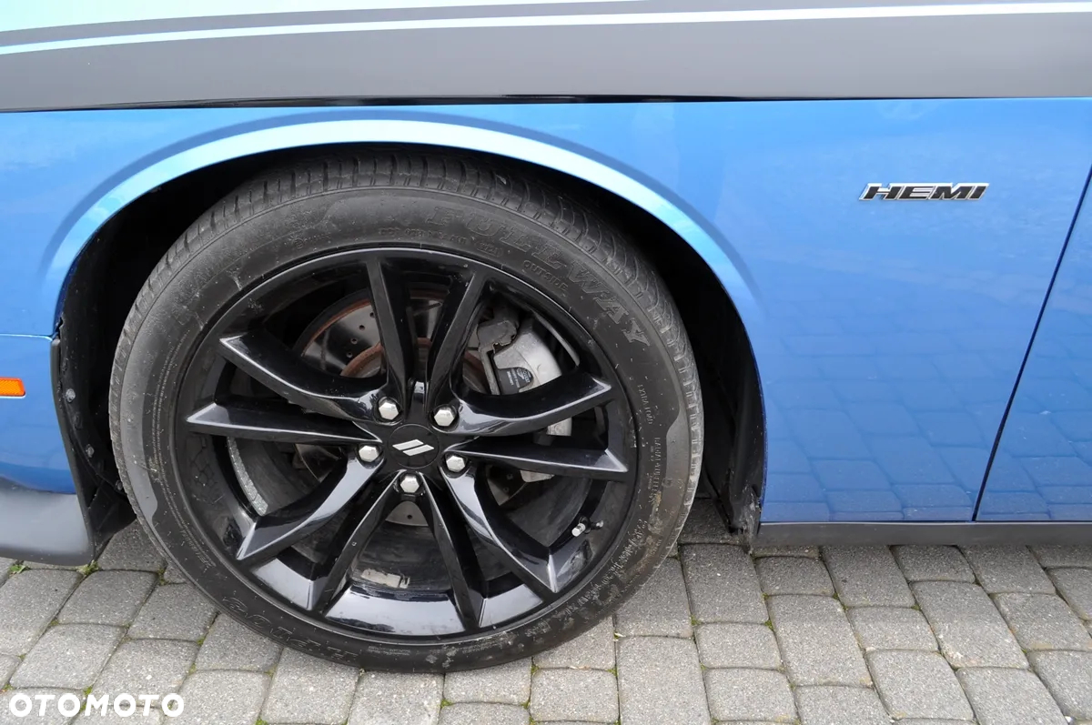 Dodge Challenger 5.7 R/T - 33