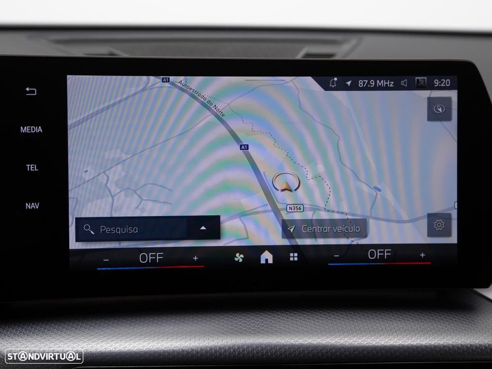 BMW iX2 eDrive20 Pack Desportivo M - 25