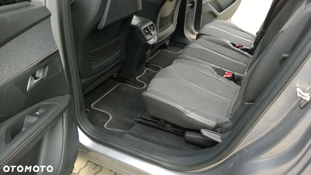 Peugeot 5008 HDI FAP 115 Business-Line - 11