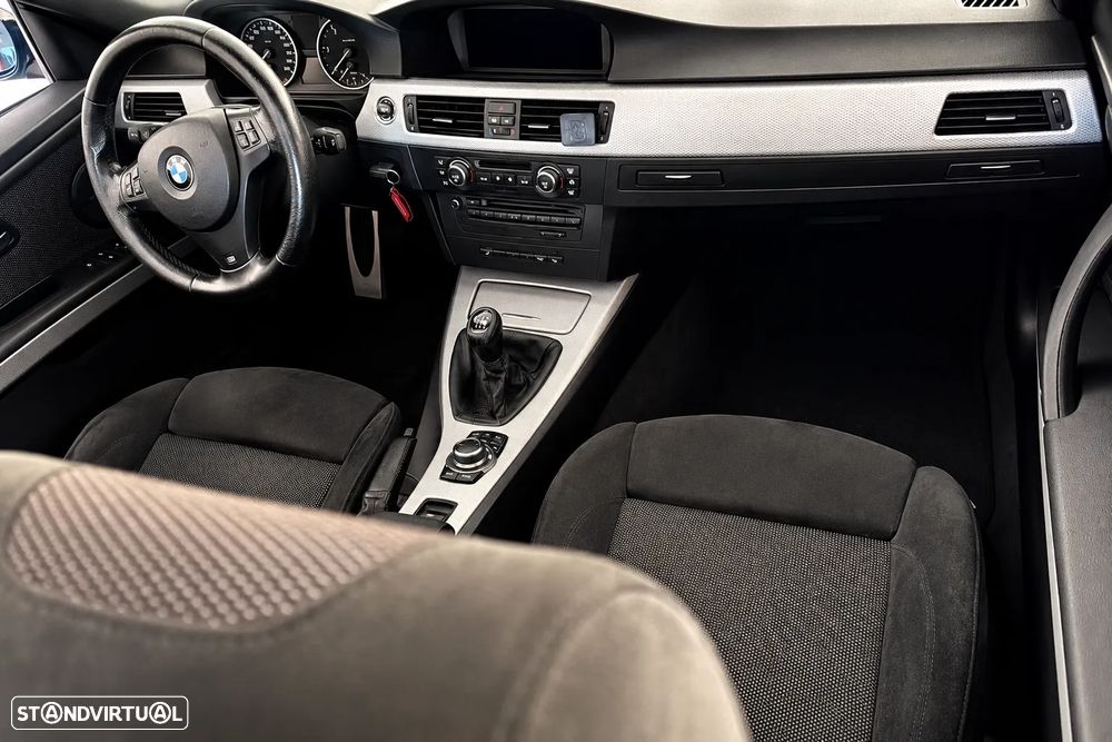 BMW 320 d Cabrio - 12