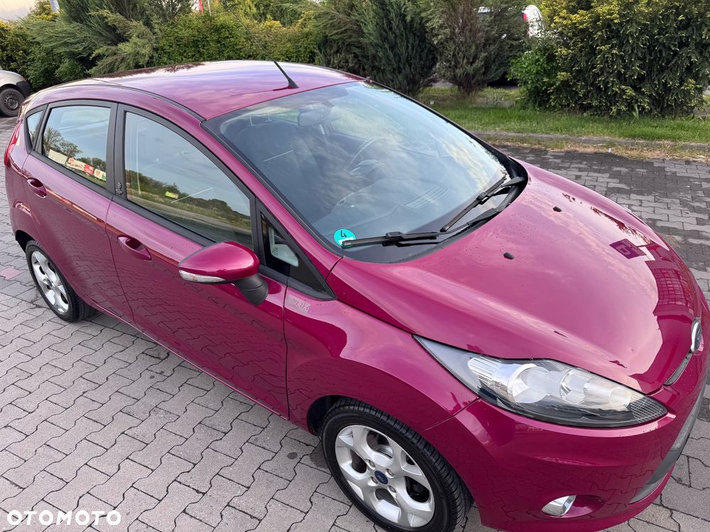 Ford Fiesta 1.25 Champions Edition - 29