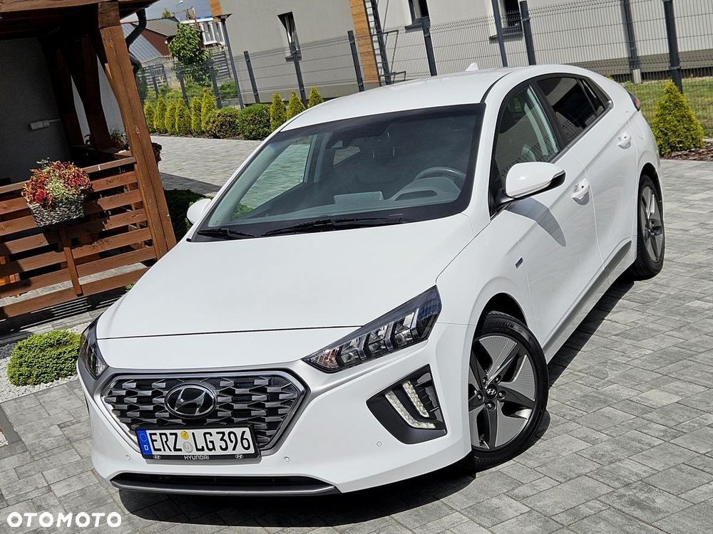 Hyundai IONIQ 1.6 GDI Premium - 2