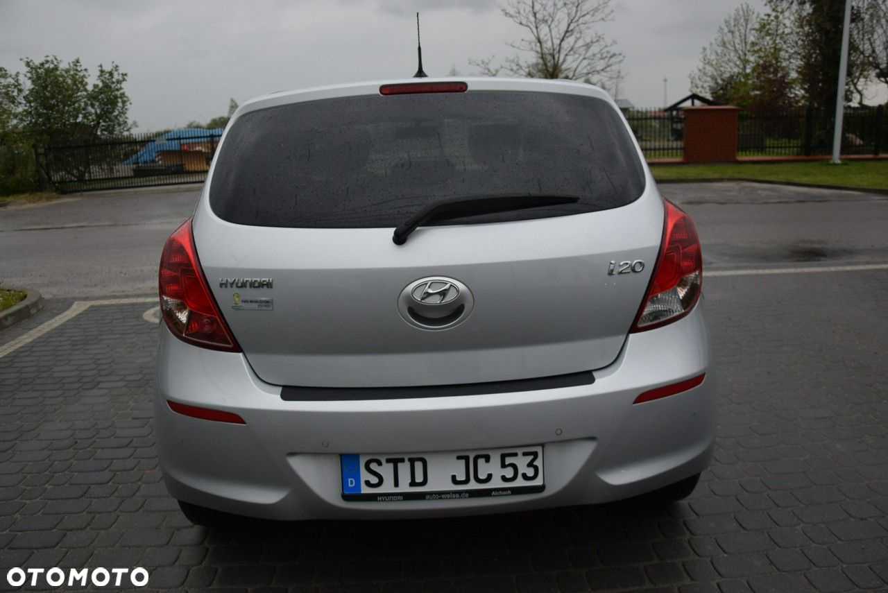 Hyundai i20 1.25 Wersja Jubileuszowa - 11