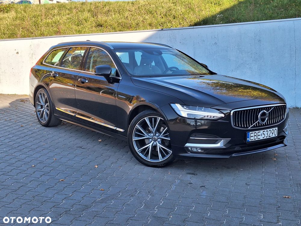 Volvo V90 - 2