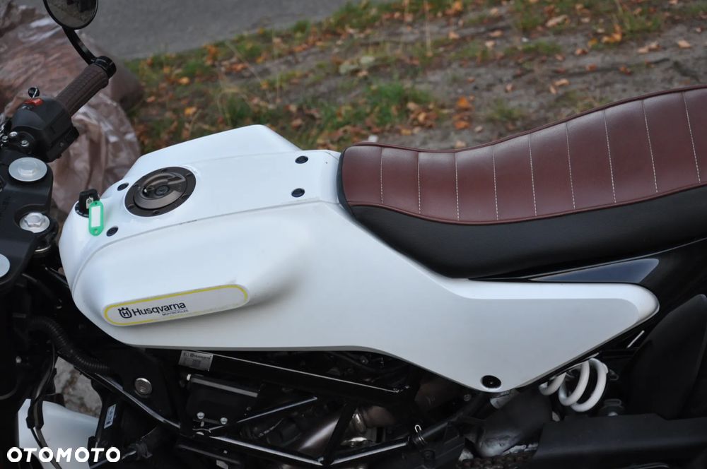 Husqvarna Vitpilen - 27