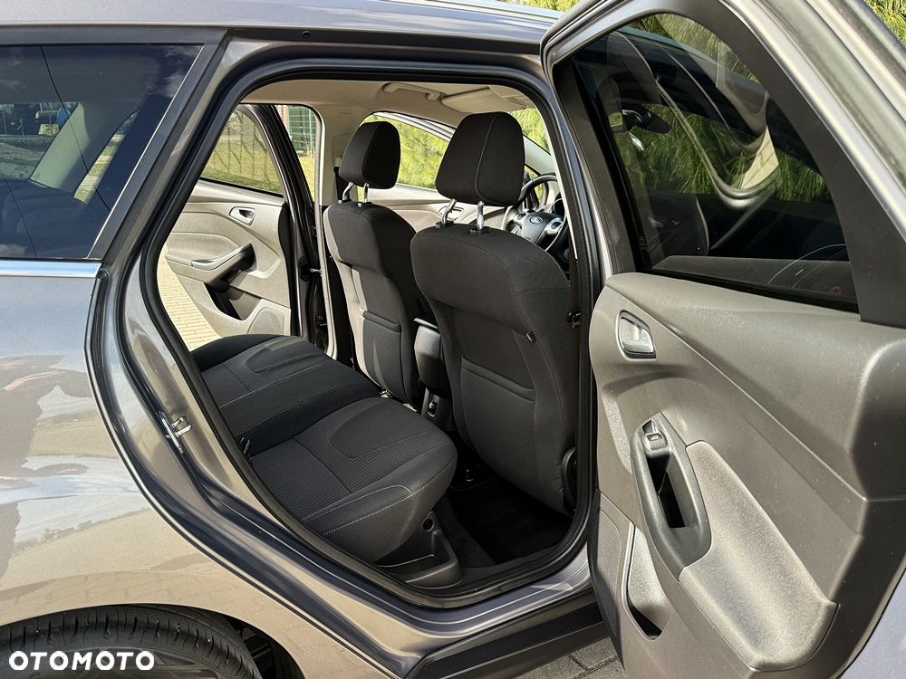 Ford Focus 1.6 TDCi DPF Titanium - 24