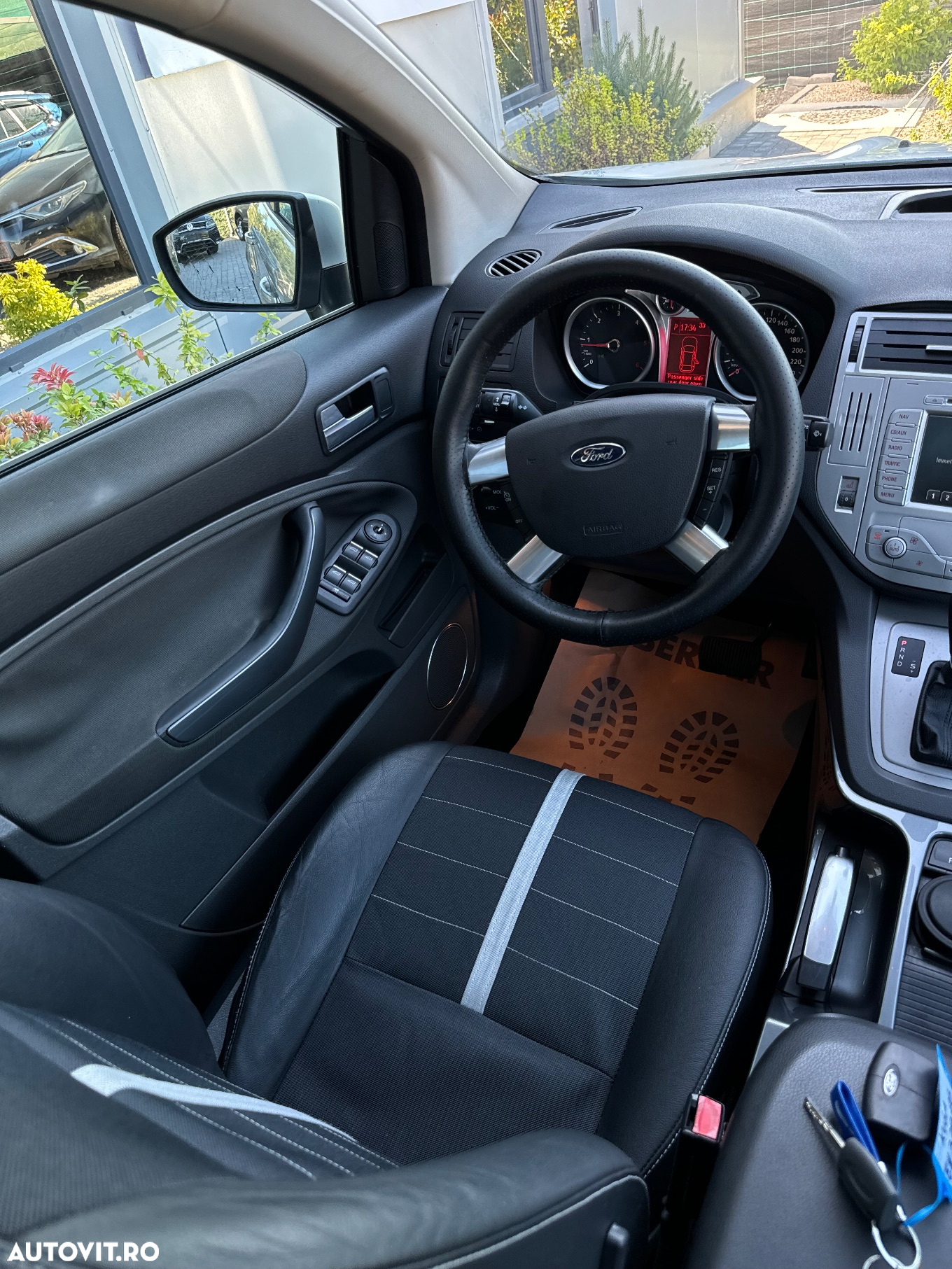 Ford Kuga 2.0 TDCi 4x4 Aut. Titanium - 9