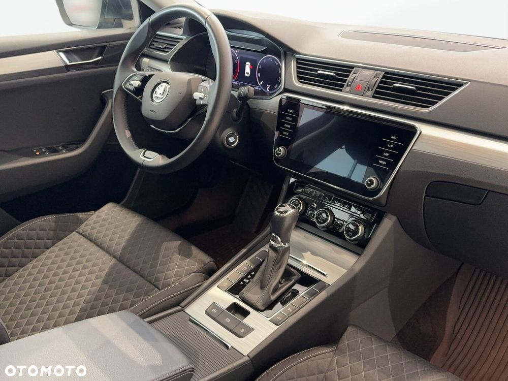 Skoda Superb 2.0 TSI Ambition DSG - 20