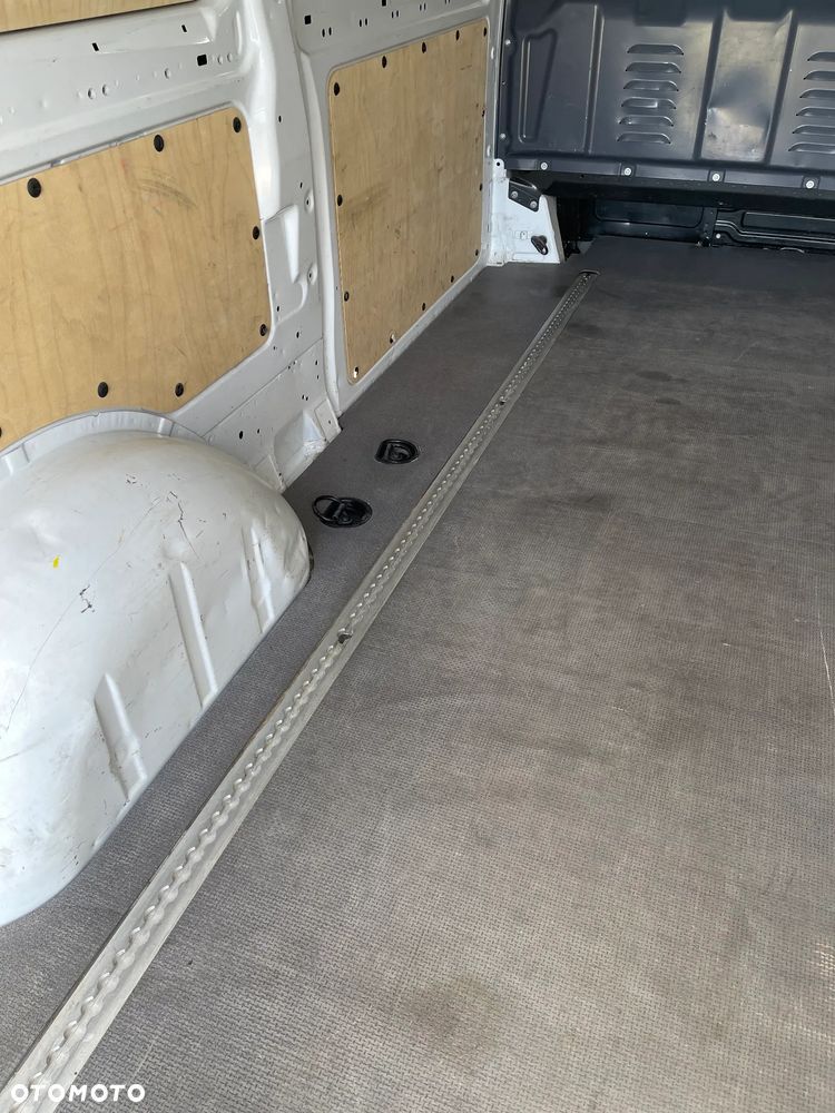 Mercedes-Benz VITO - 6