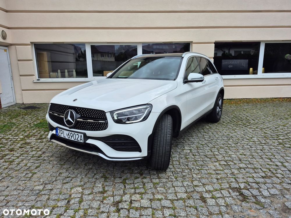 Mercedes-Benz GLC - 1