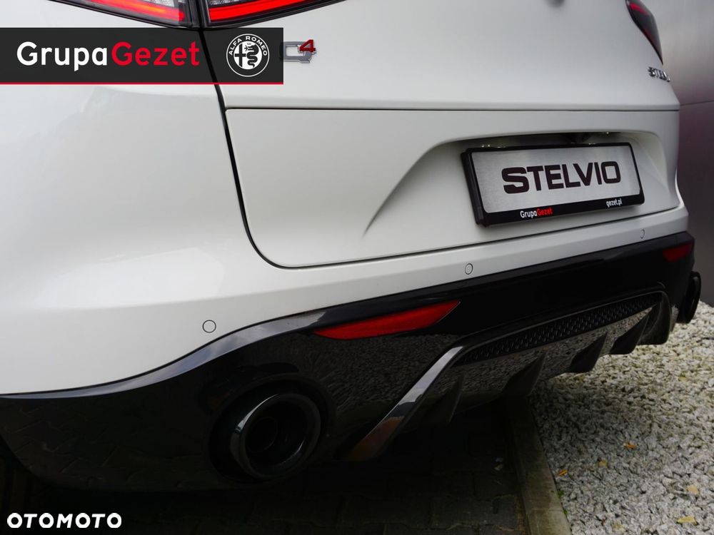 Alfa Romeo Stelvio - 5