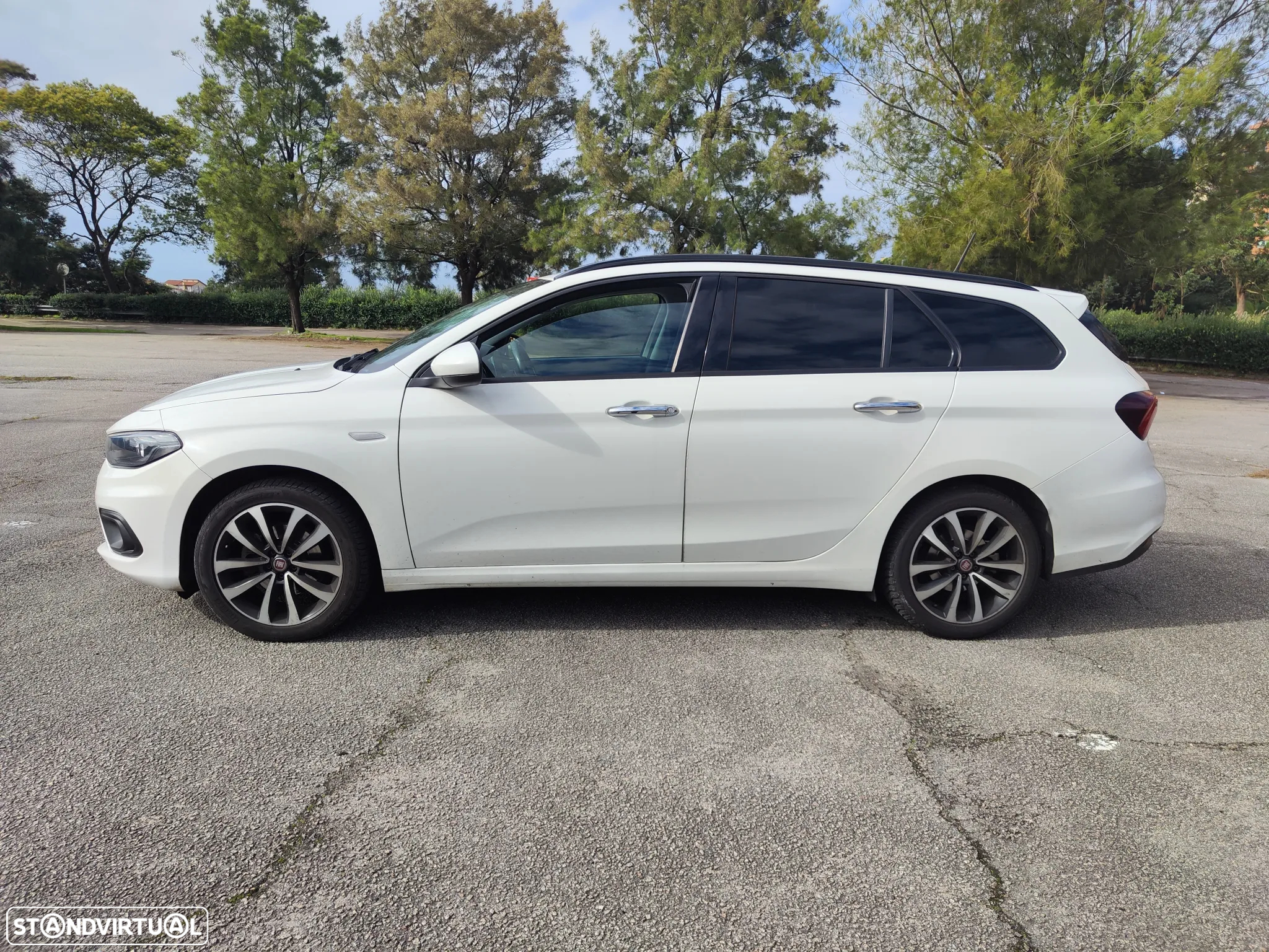 Fiat Tipo Station Wagon 1.6 M-Jet Lounge J17 DCT - 6