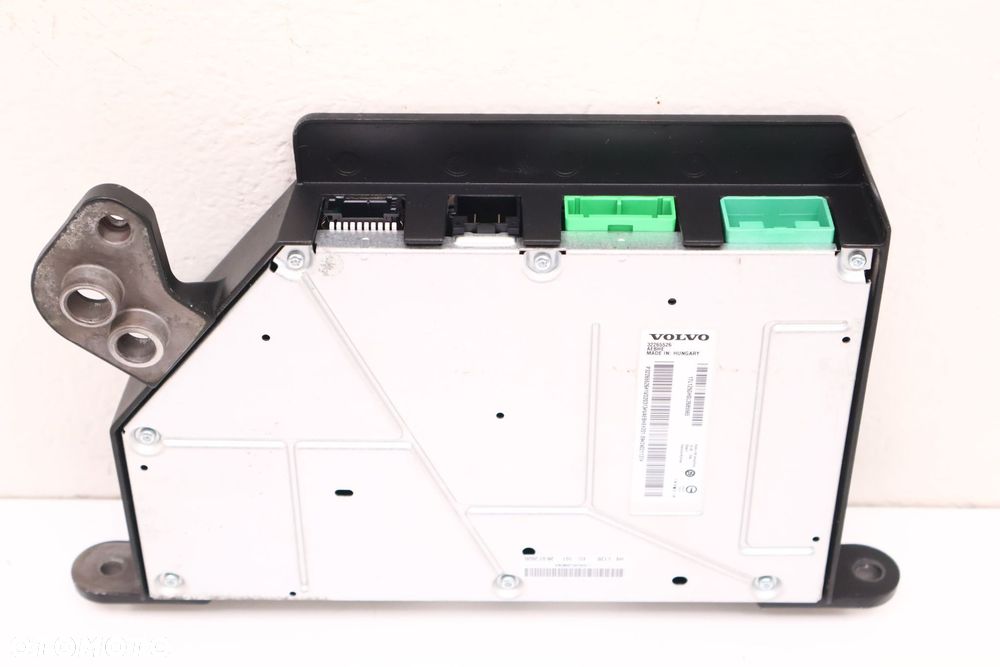 VOLVO XC40 WZMACNIACZ HARMAN/KARDON 32265526 - 4
